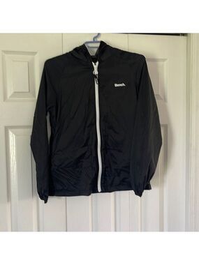 Bench Jacket Size S🥰🥰 BNWOT ❤️‍🔥❤️‍🔥